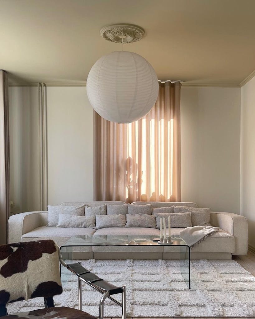 stue 4 Stor og lys sofa